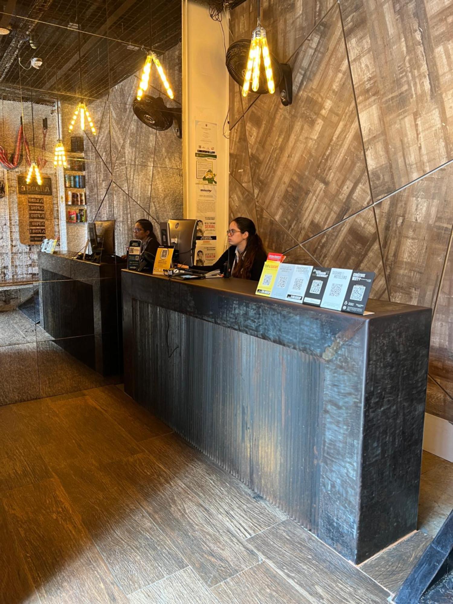 Hotel Lleras Park Concept メデジン エクステリア 写真