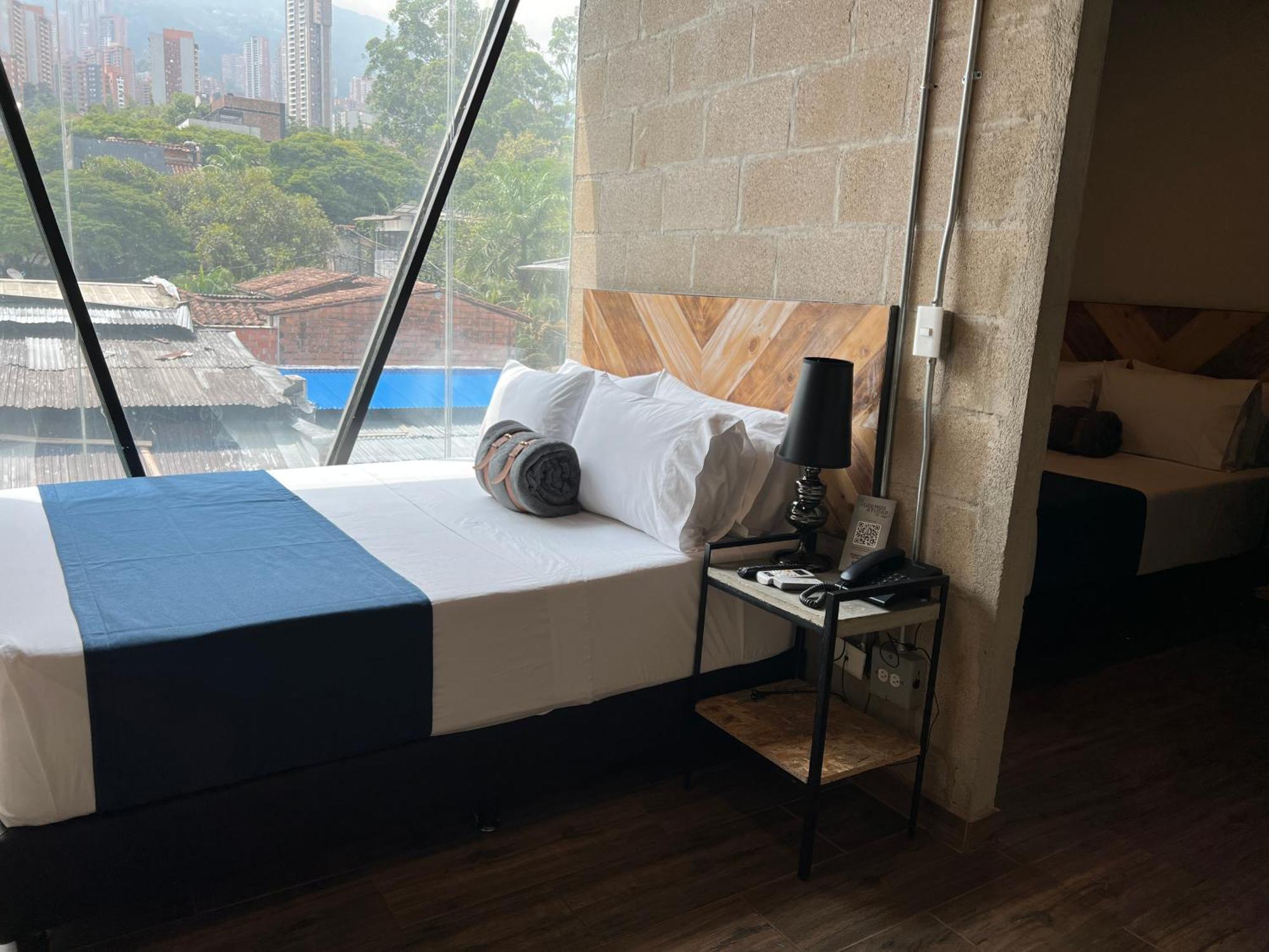 Hotel Lleras Park Concept メデジン エクステリア 写真